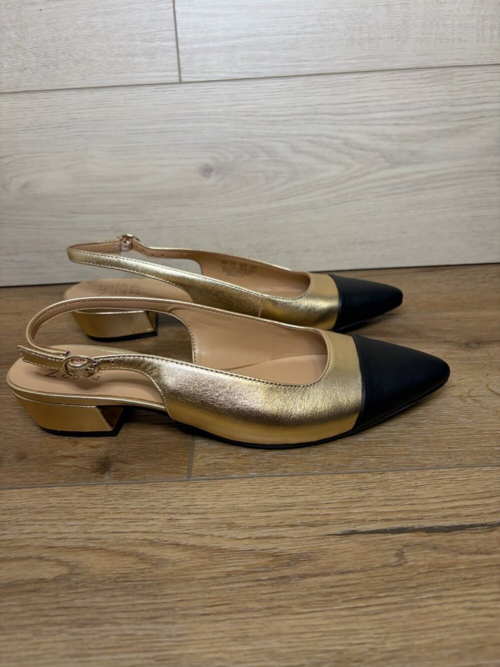 Naturalizer Banks Slingback Pumps Drak Gold Leather Size 8M